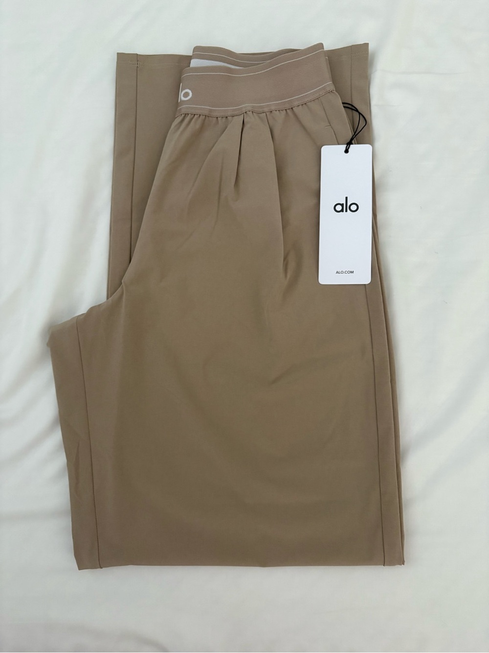ALO Yoga suit up trousers gravel size xs BNWT - Picture 7 of 8